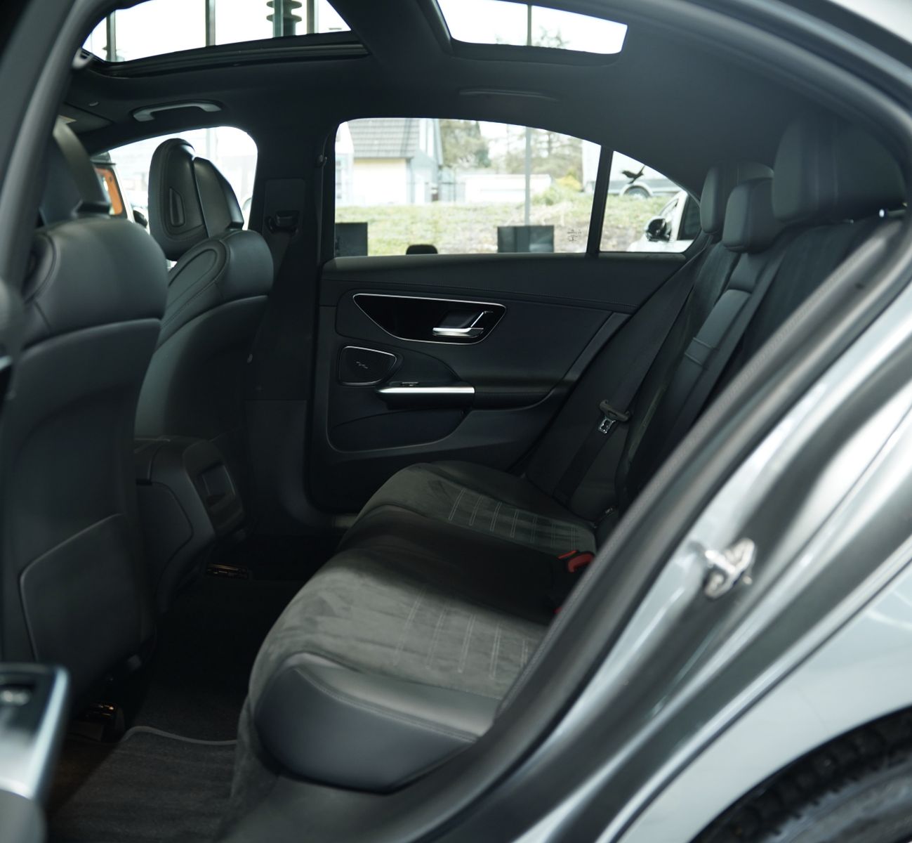 Mercedes-Benz C 200 Limousine AMG Line *1.HD *Pano *Night *ACC foto 24