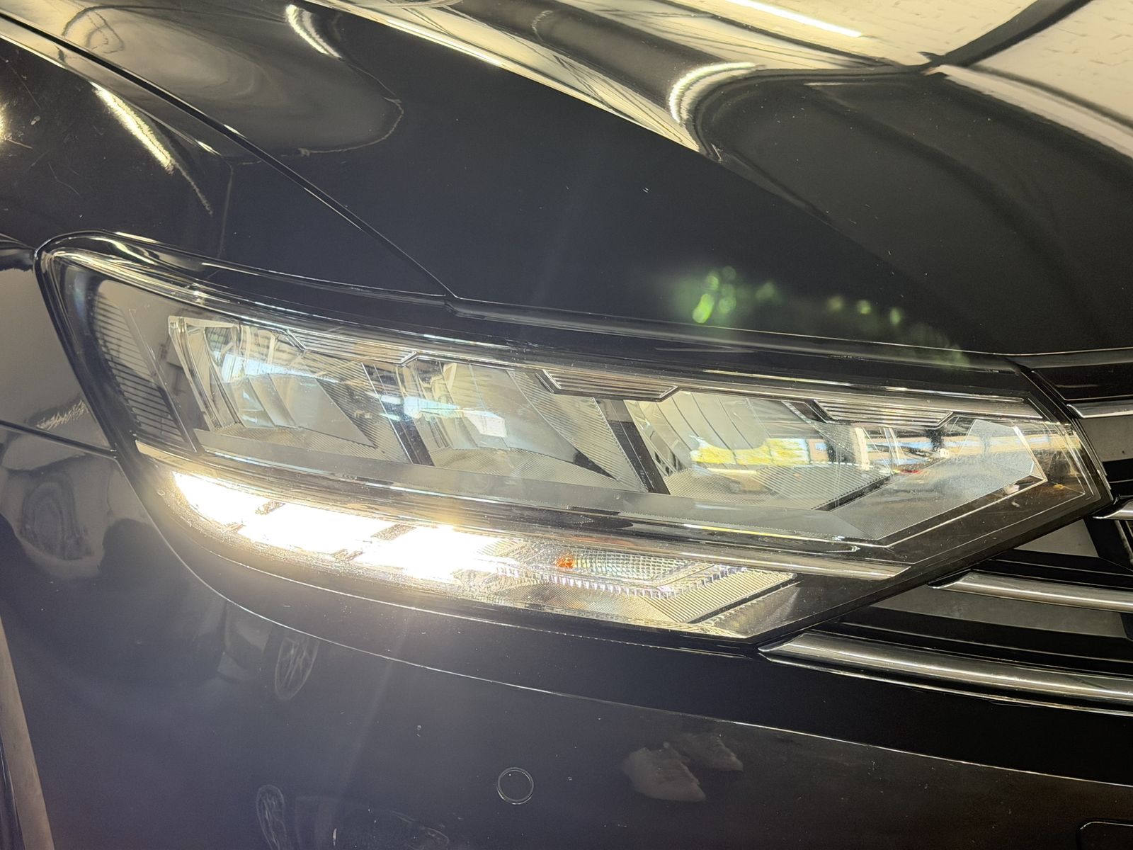 Volkswagen Passat Variant 2.0 TDI DSG 1.Hand ACC Navi RFK foto 13