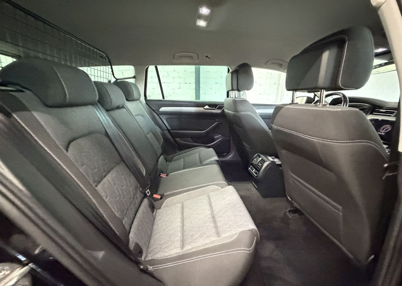 Volkswagen Passat Variant 2.0 TDI DSG 1.Hand ACC Navi RFK foto 15