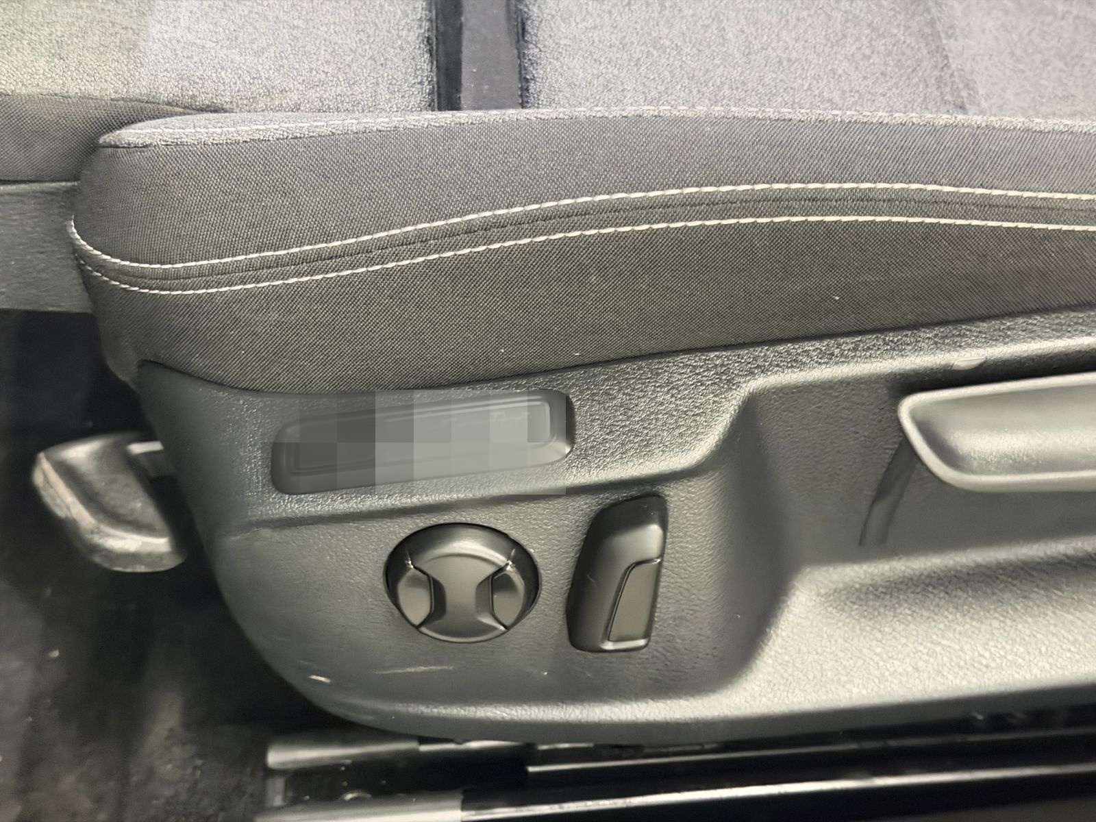 Volkswagen Passat Variant 2.0 TDI DSG 1.Hand ACC Navi RFK foto 16