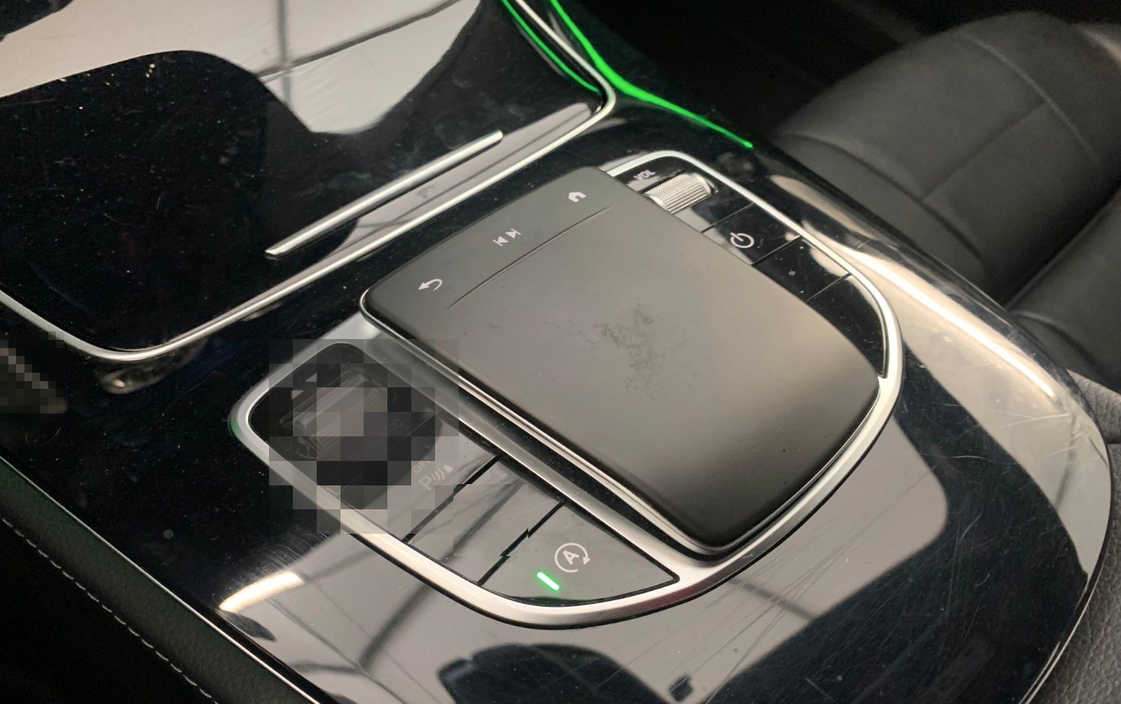 Mercedes-Benz CLS 400 d 4M AMG DISTR|MULTIBEAM|KAMERA|HUD foto 12