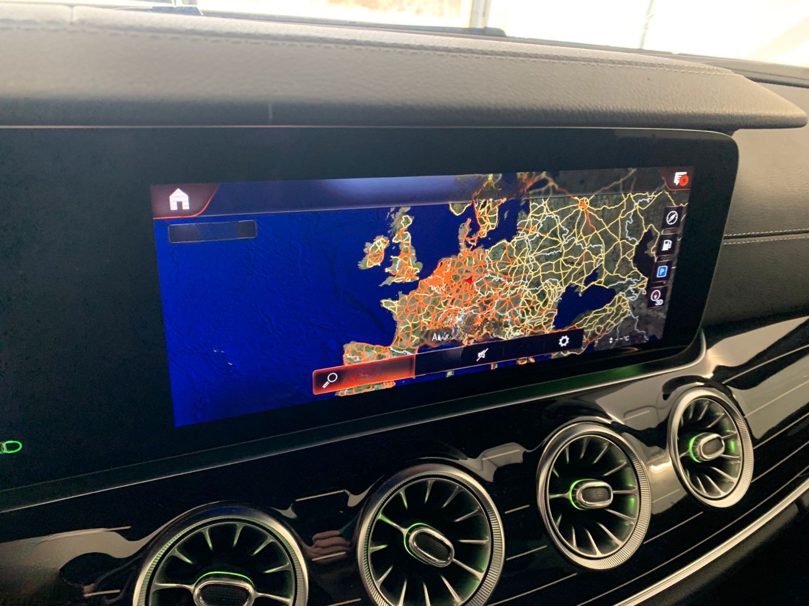 Mercedes-Benz CLS 400 d 4M AMG DISTR|MULTIBEAM|KAMERA|HUD foto 15