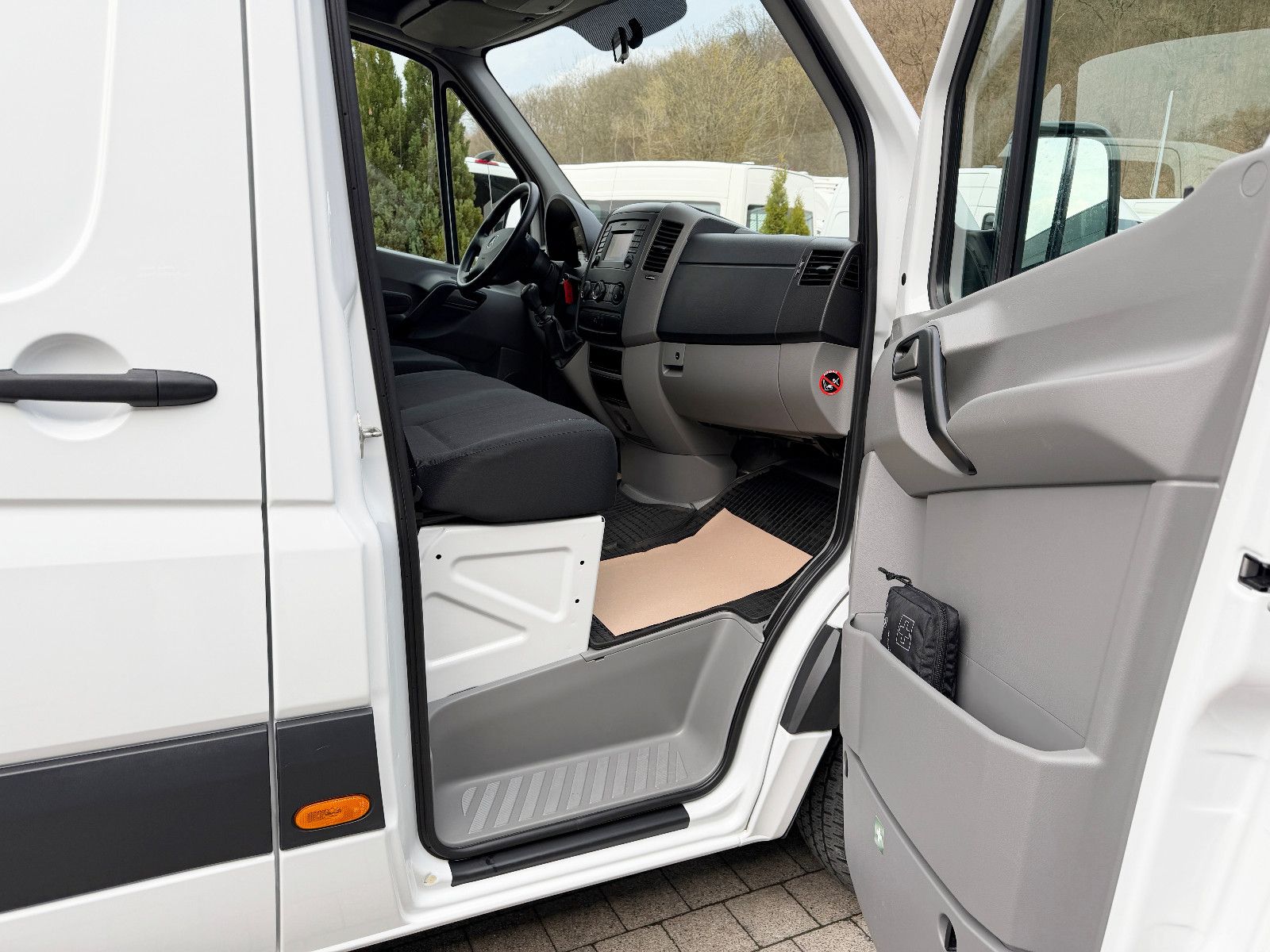 Mercedes-Benz Sprinter Kasten 311 CDI L2H1 RWD Kamera Navi foto 22