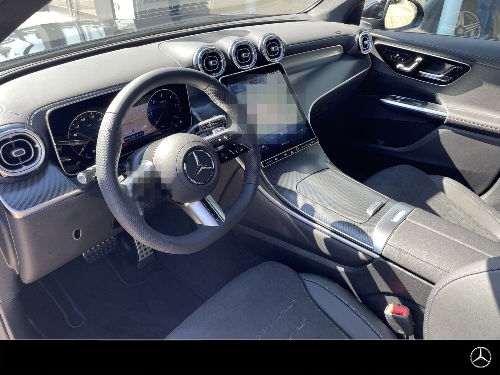 Mercedes-Benz GLC 300 d 4M Coupé AMG Night Dist DigLi AHK Memo foto 3