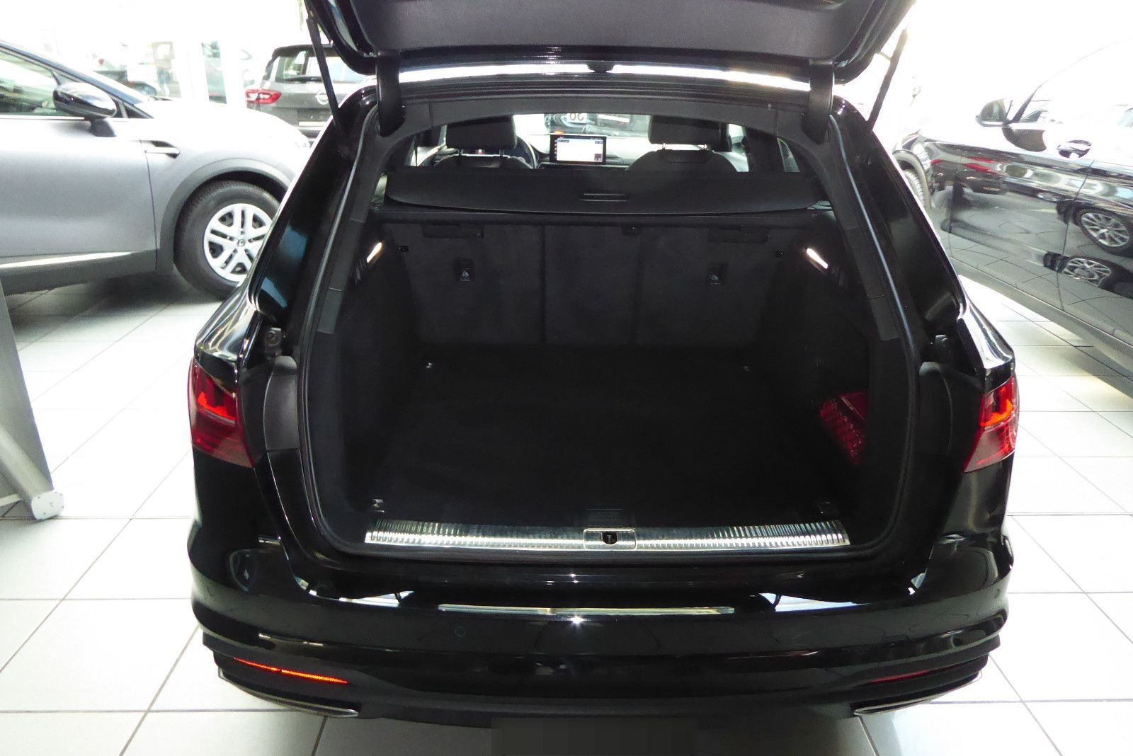 Audi A4 Avant 40 TDI 1.Hand Automatik Navi foto 17