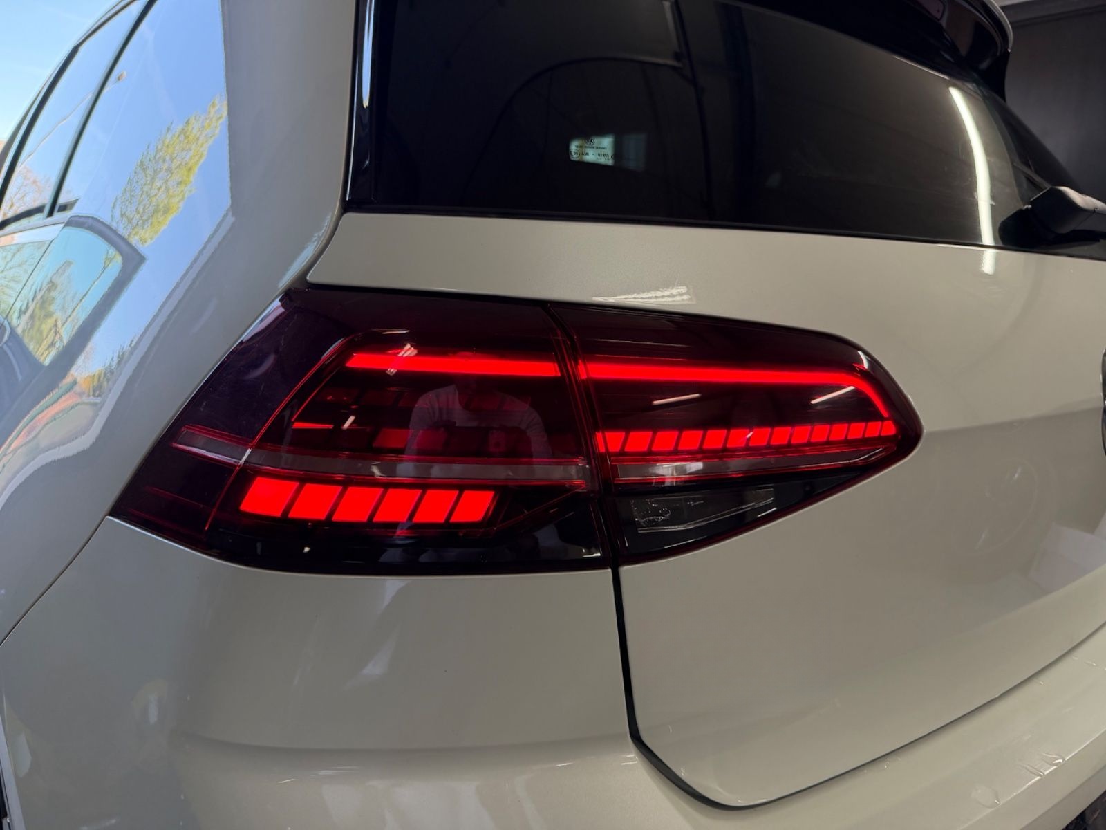 Volkswagen Golf 7 VII GTI PANO/KEYLESS/19ZOLL/AMBIENTE foto 14