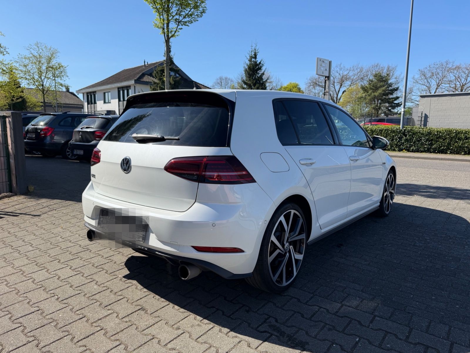 Volkswagen Golf 7 VII GTI PANO/KEYLESS/19ZOLL/AMBIENTE foto 3