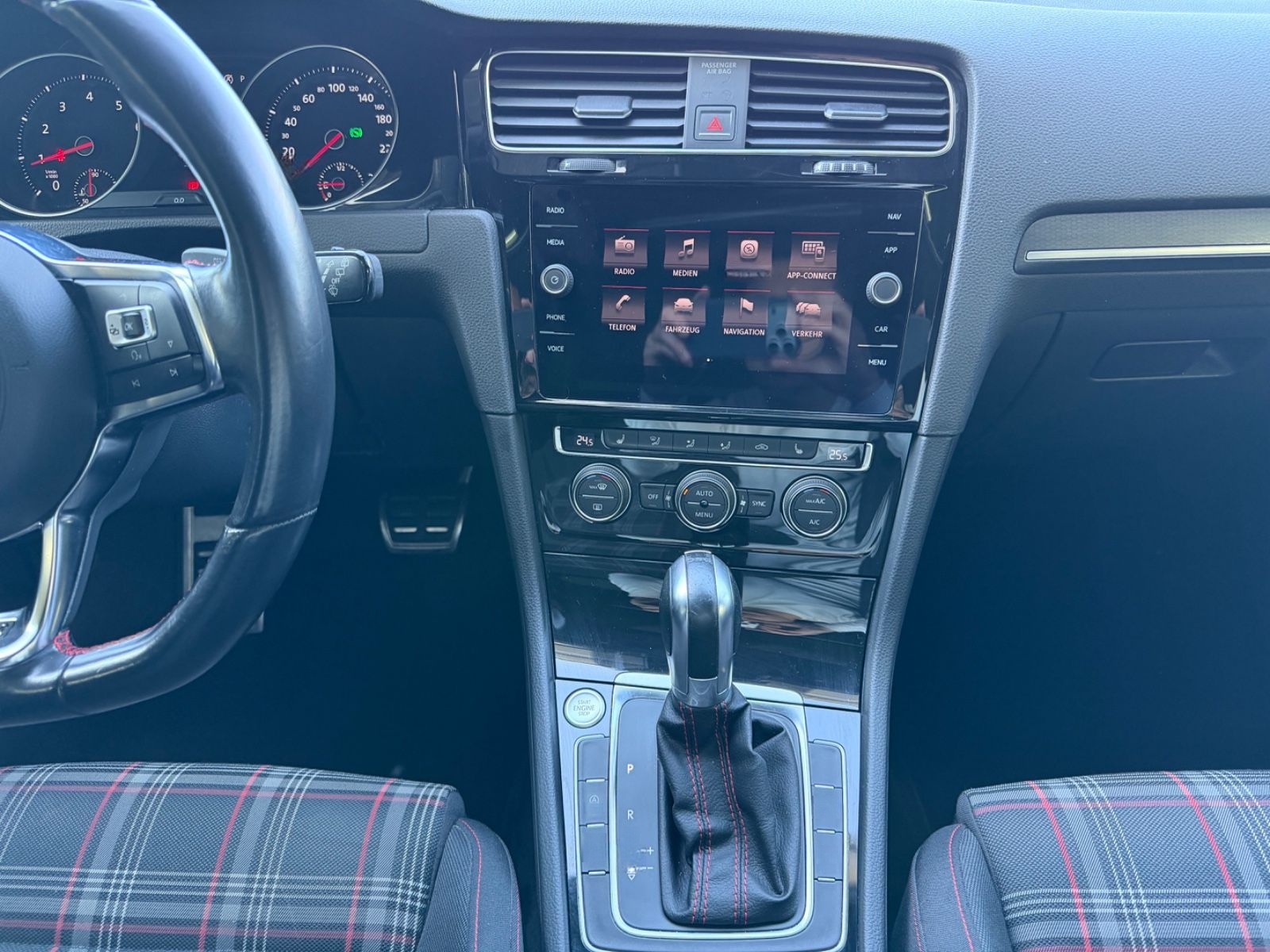 Volkswagen Golf 7 VII GTI PANO/KEYLESS/19ZOLL/AMBIENTE foto 8