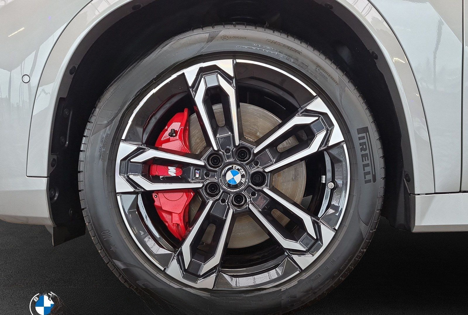 BMW X1 sDrive18i M-Sport Pro DAB LED Pano RFK Shz. u foto 7