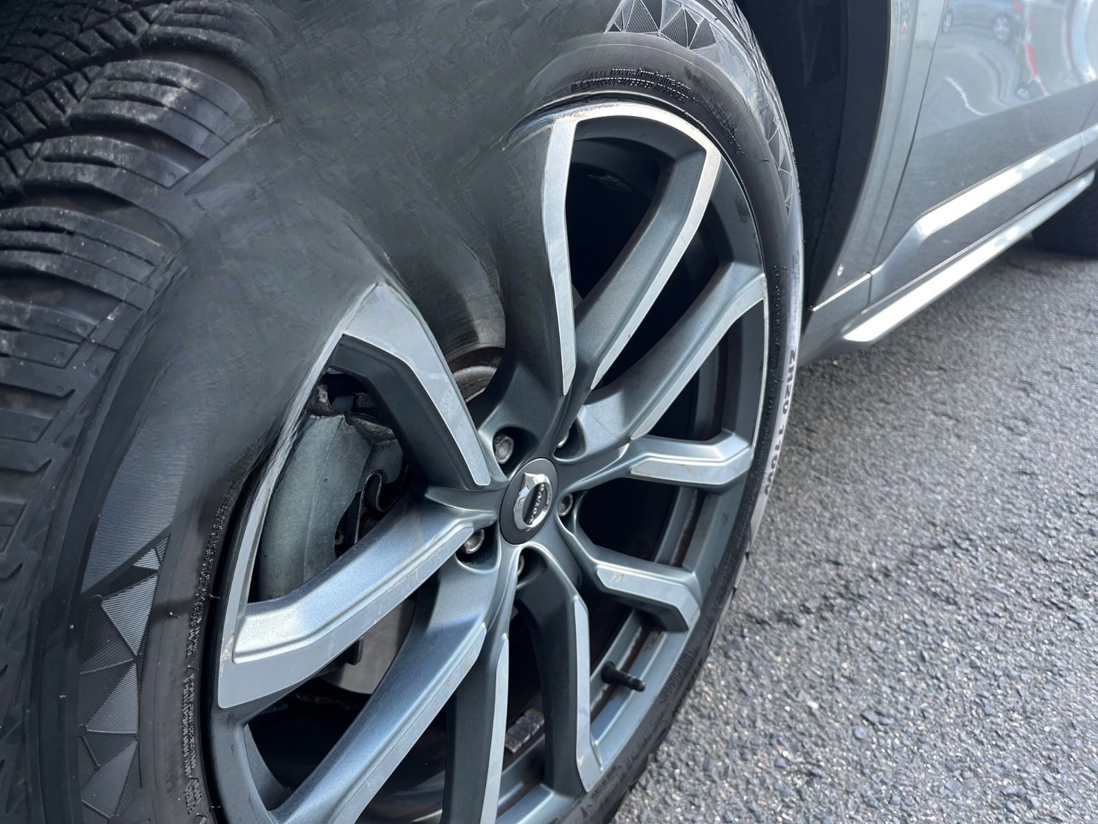 Volvo XC90 D5 AWD Geartronic Momentum foto 22