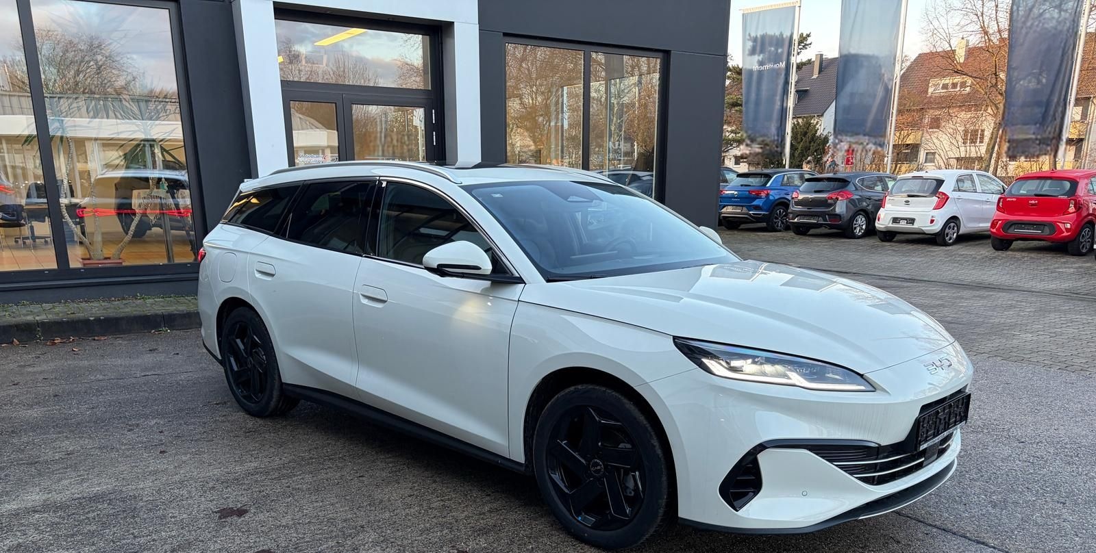 BYD SEAL 6 TOURING 1.5 DM-I COMFORT 19KWH 360° PANO foto 2