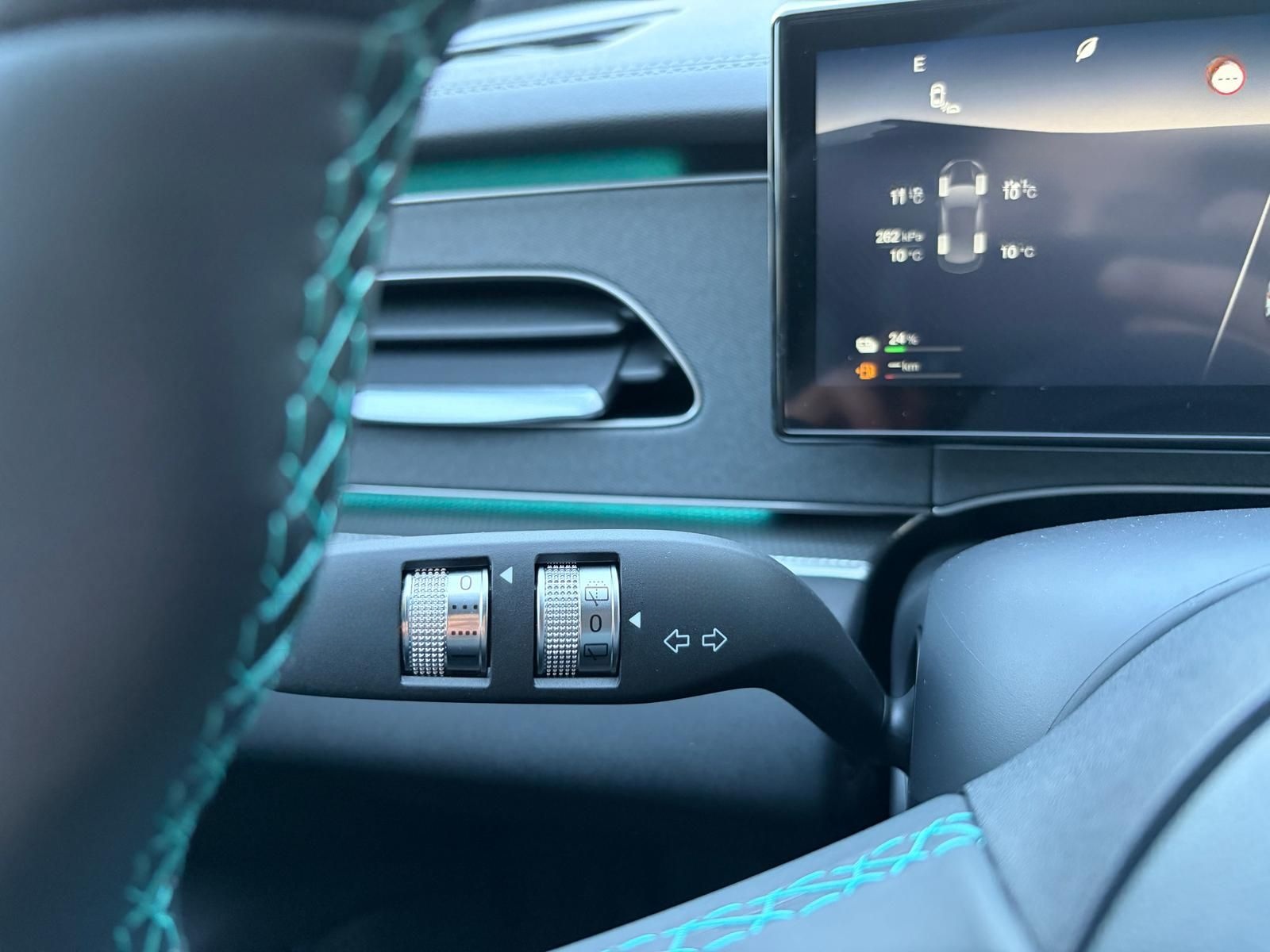 BYD SEAL 6 TOURING 1.5 DM-I COMFORT 19KWH 360° PANO foto 14