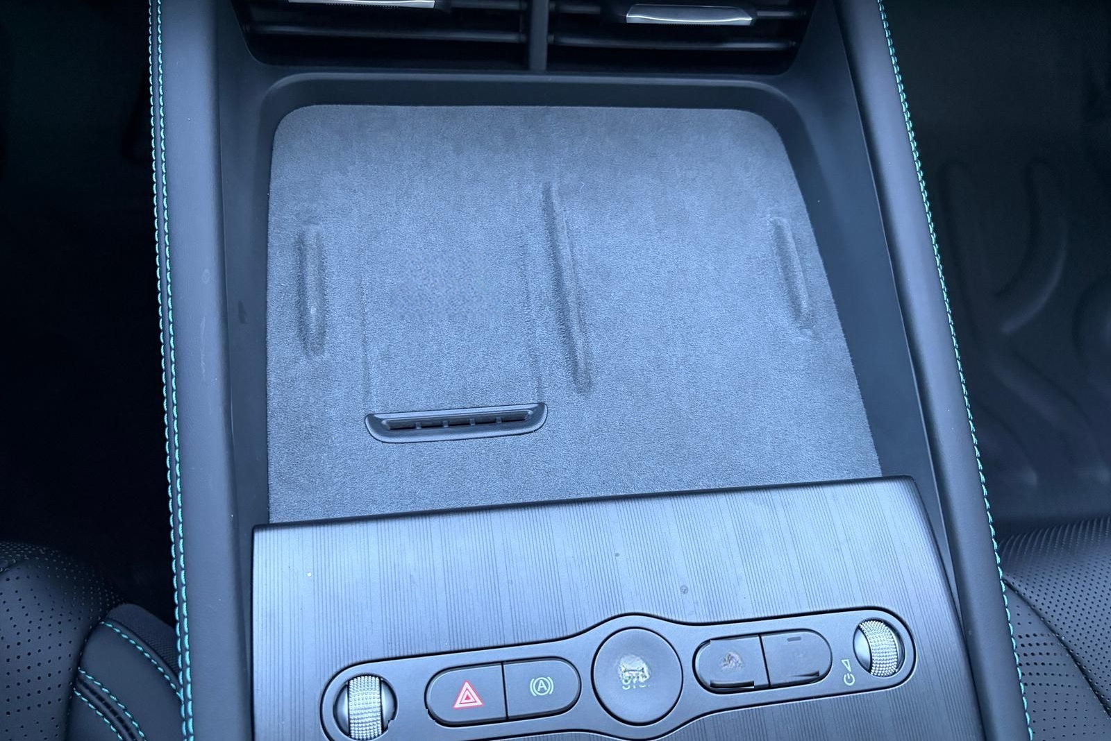 BYD SEAL 6 TOURING 1.5 DM-I COMFORT 19KWH 360° PANO foto 17