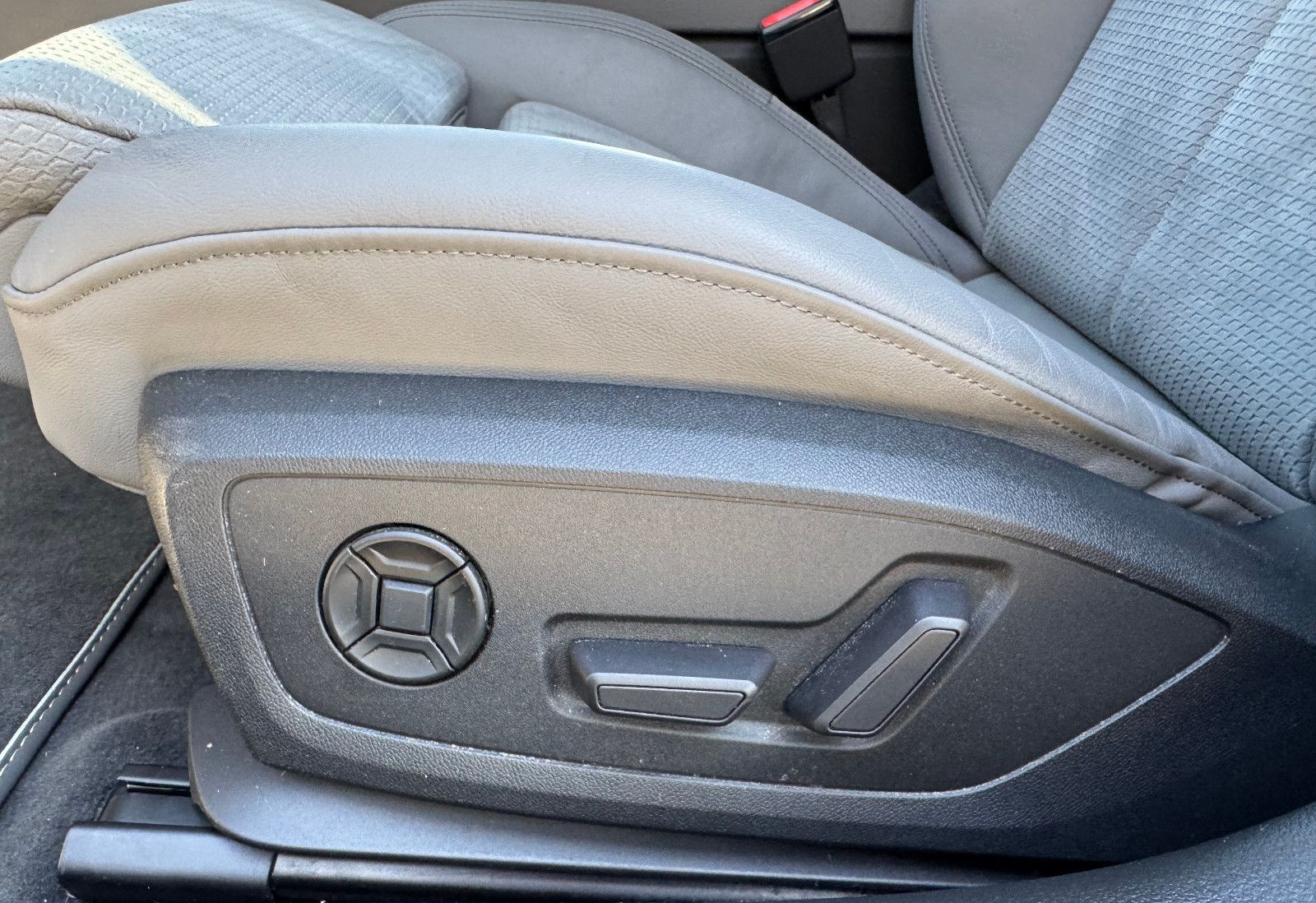 Audi A6 Avant S line 50 TFSIe quattro Plug-In-Hybrid foto 9