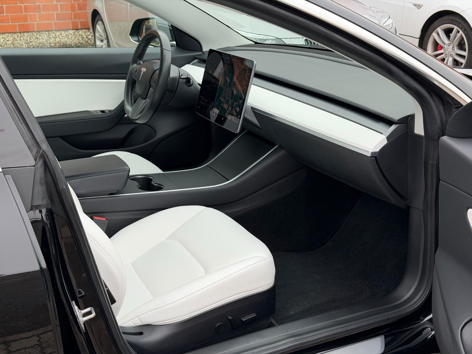 Tesla Model 3 Standard Plus 1.Hand AHK Leder Weiß foto 12