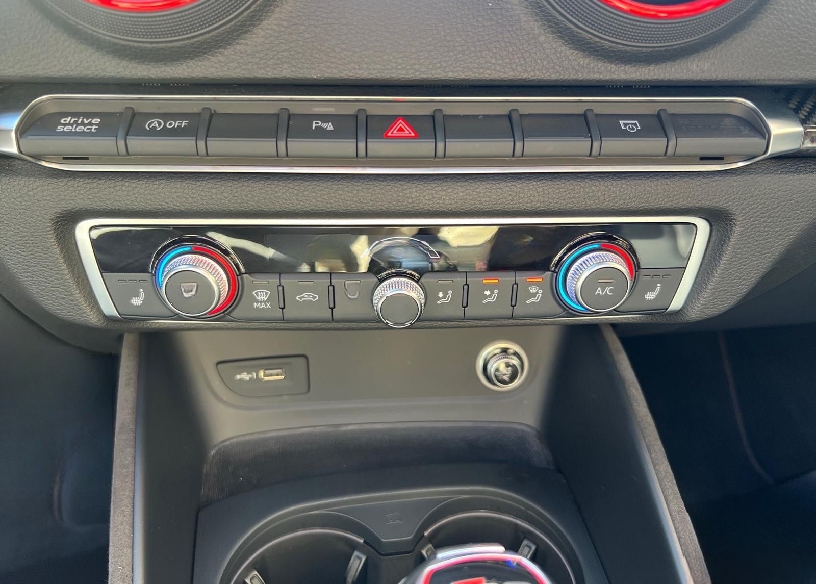 Audi RS3 2.5TFSI quattro*Pano*Virtual*Kamera*AbstTem foto 20