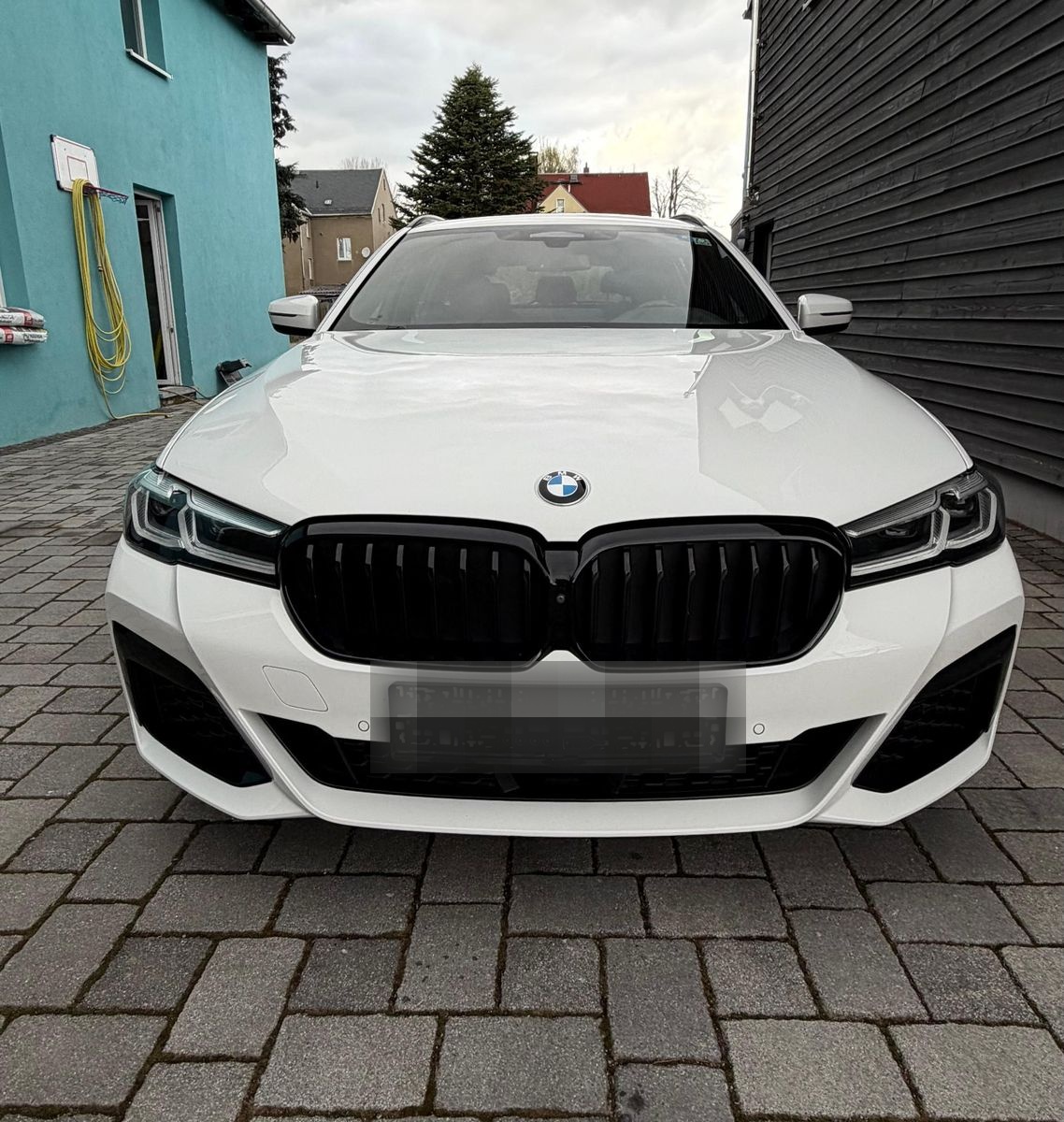 BMW 540 5 Touring 540 d xDrive M Sport foto 2