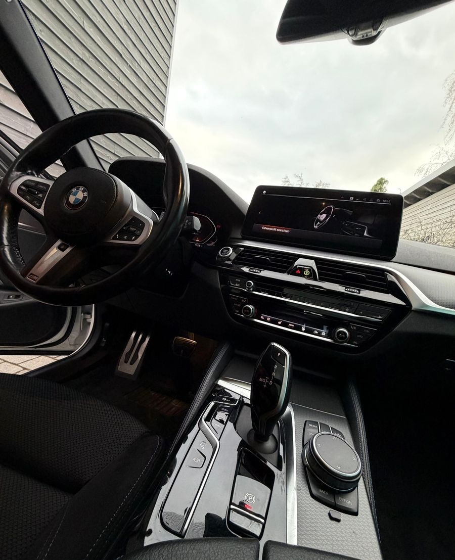 BMW 540 5 Touring 540 d xDrive M Sport foto 6