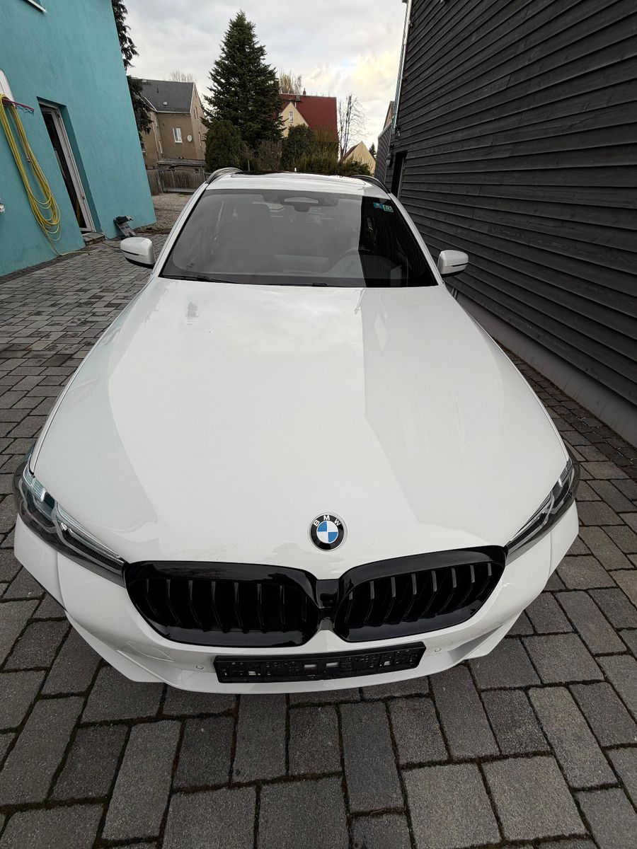 BMW 540 5 Touring 540 d xDrive M Sport foto 8