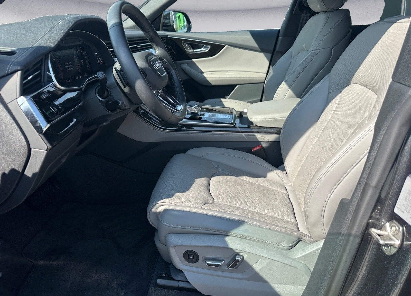 Audi Q8 50 TDI quattro S-Line B&O AirSuspension Matri foto 8