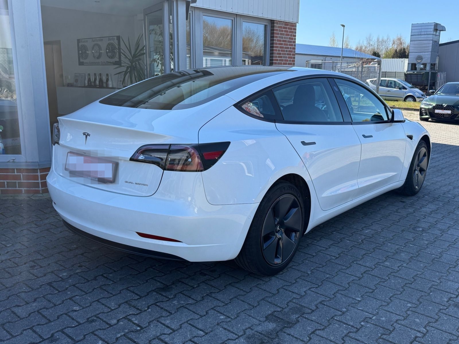 Tesla Model 3 Long-Range  Autopilot  AHK AWD foto 3