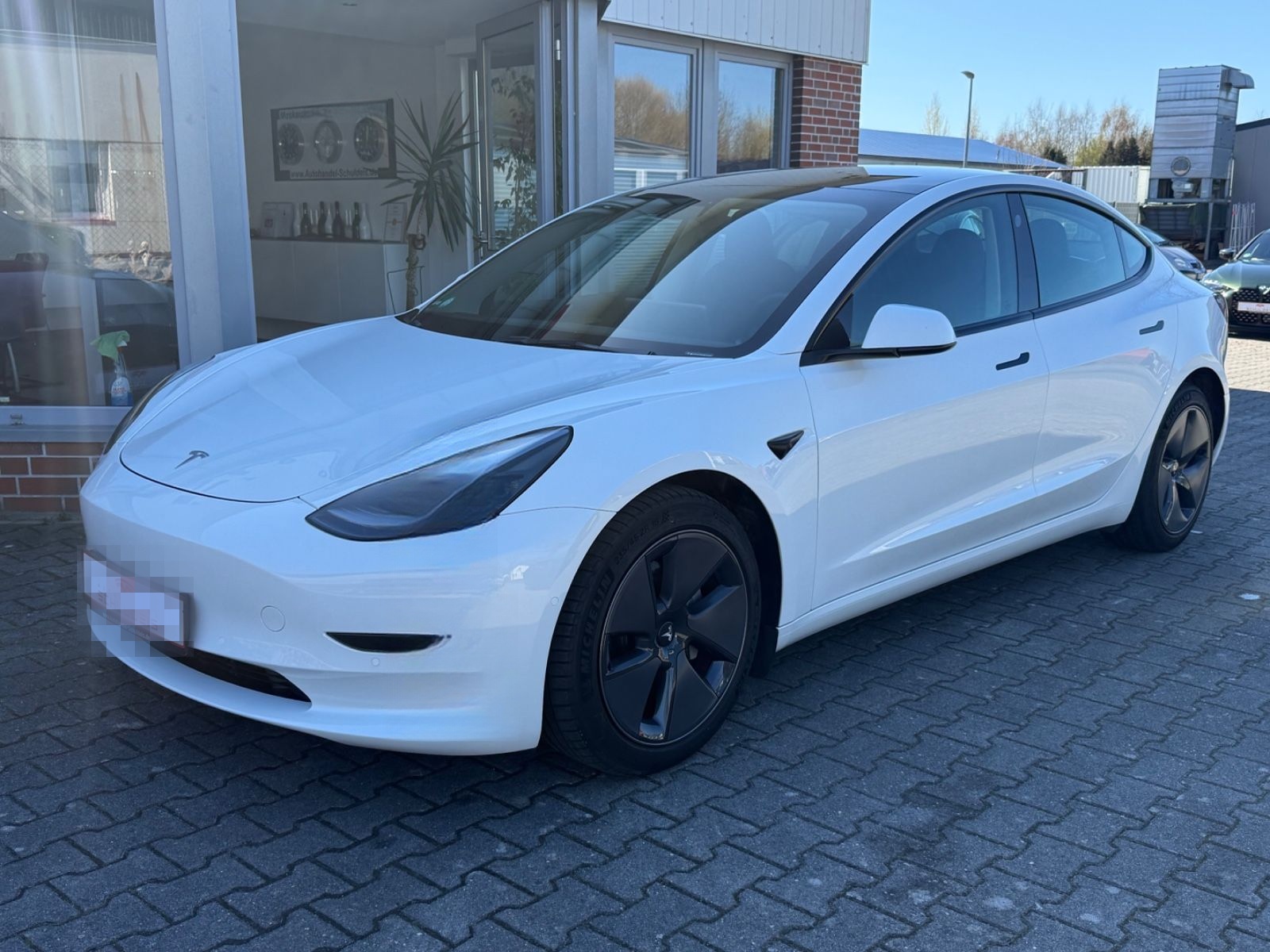 Tesla Model 3 Long-Range  Autopilot  AHK AWD foto 5