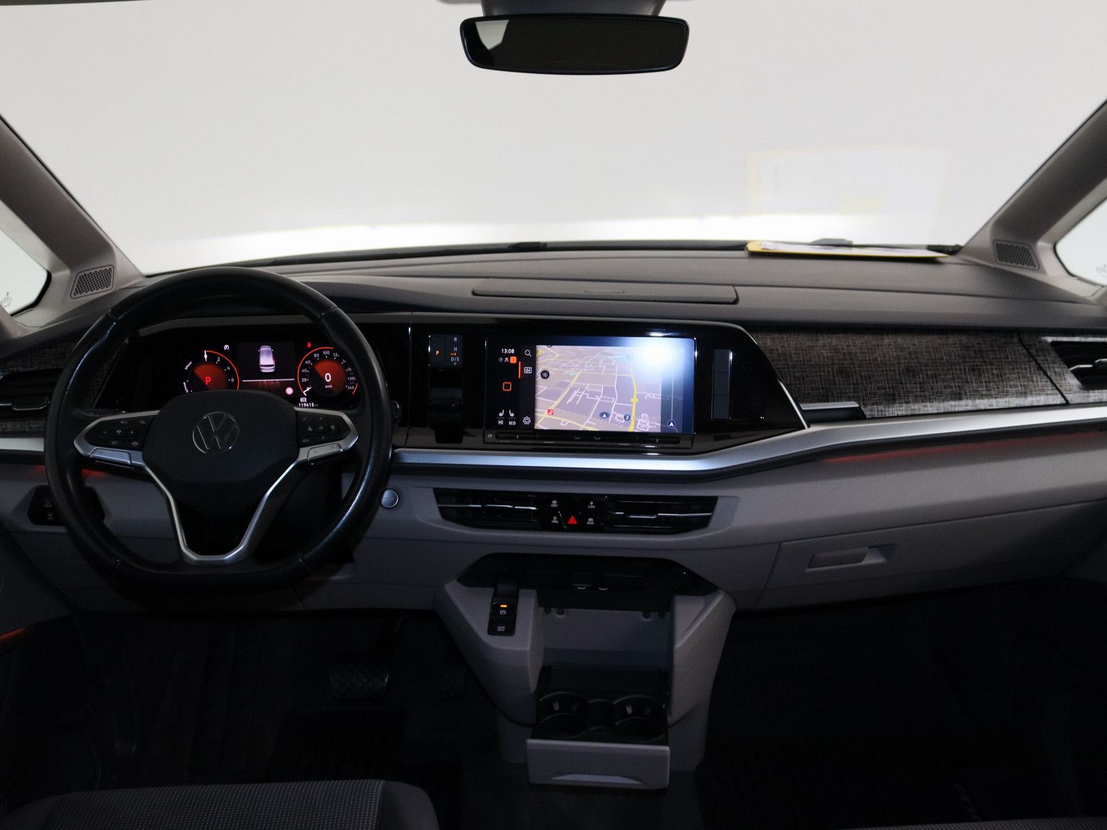 Volkswagen T7 Multivan 1.4 TSI eHybrid Energetic AHK PANO foto 18