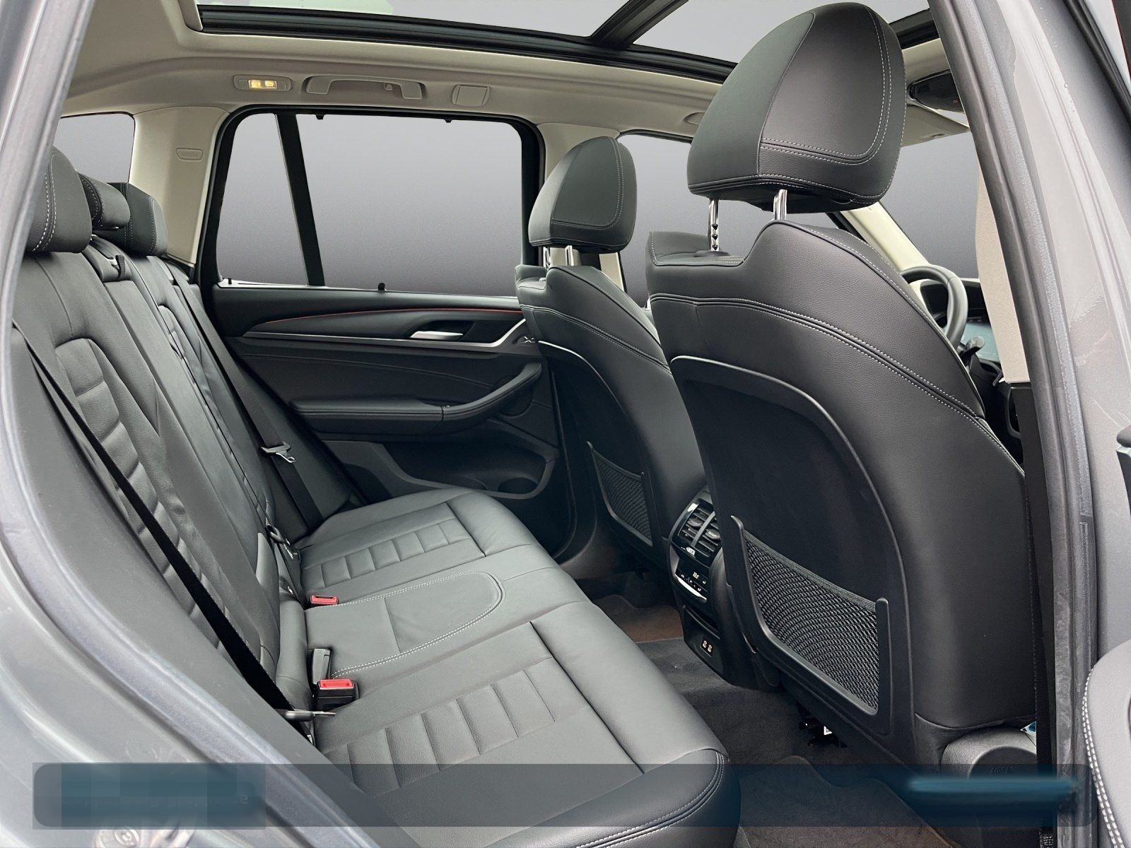 BMW X3 xDrive30i Navi+Pano+SHZ+HiFi+Fernl.Ass+LED foto 20