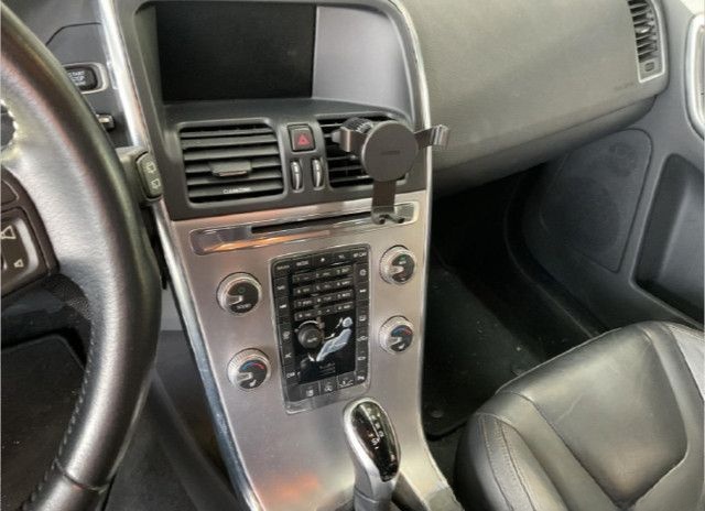 Volvo XC60 D4 2WD Summum Geartronic Navi Xenon DigCock foto 5