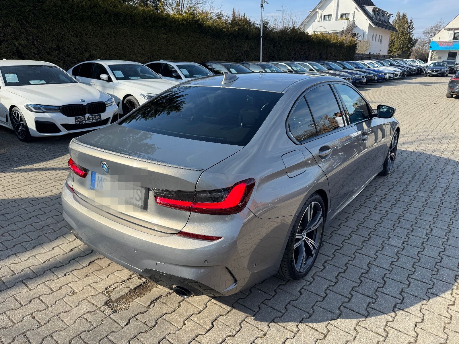 BMW 330 i M Sport*Kamera*Lenkradheizung*HIFI*AHK foto 4