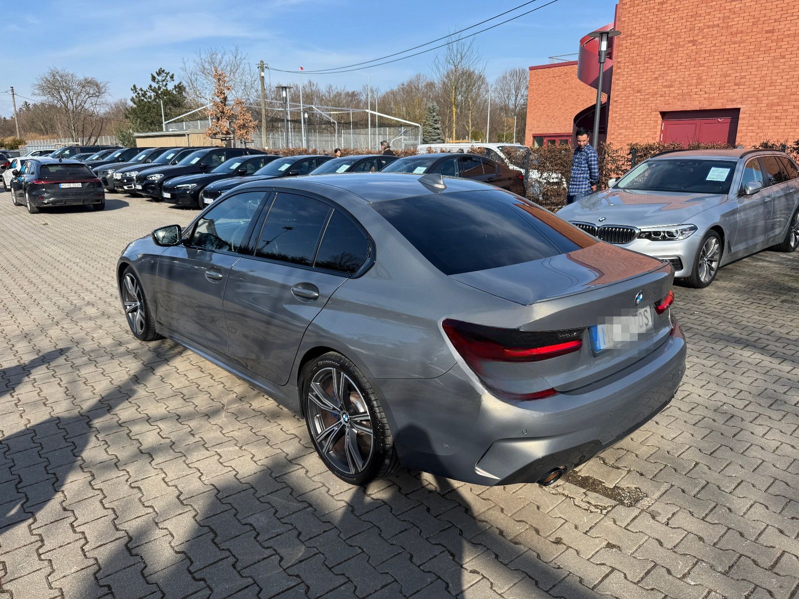 BMW 330 i M Sport*Kamera*Lenkradheizung*HIFI*AHK foto 6