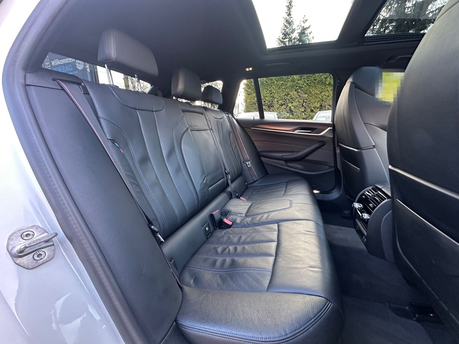 BMW 530d T M-Sport*Laser*Pano*M-Sitze*Standhz*HeadUp foto 13
