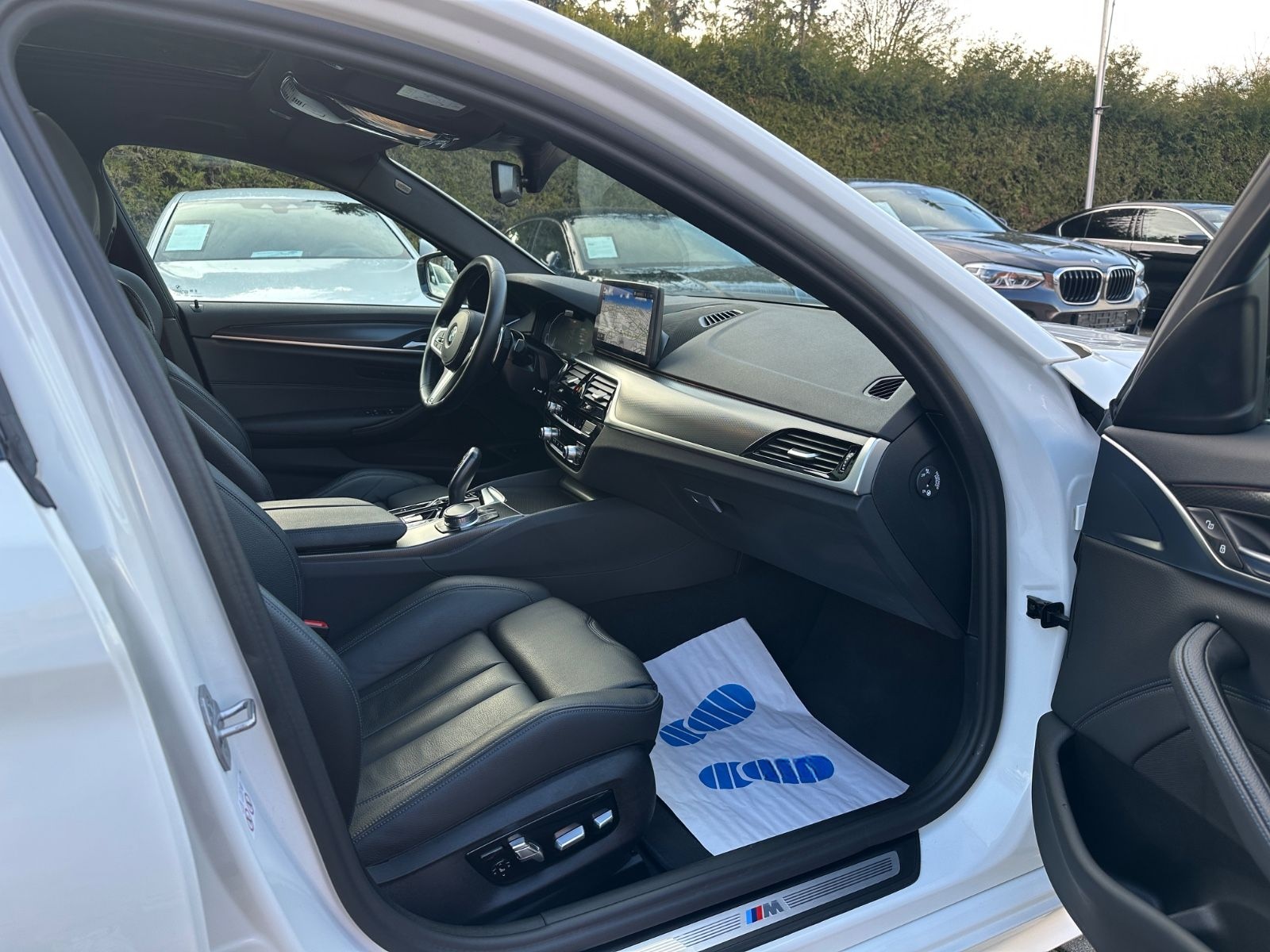 BMW 530d T M-Sport*Laser*Pano*M-Sitze*Standhz*HeadUp foto 16