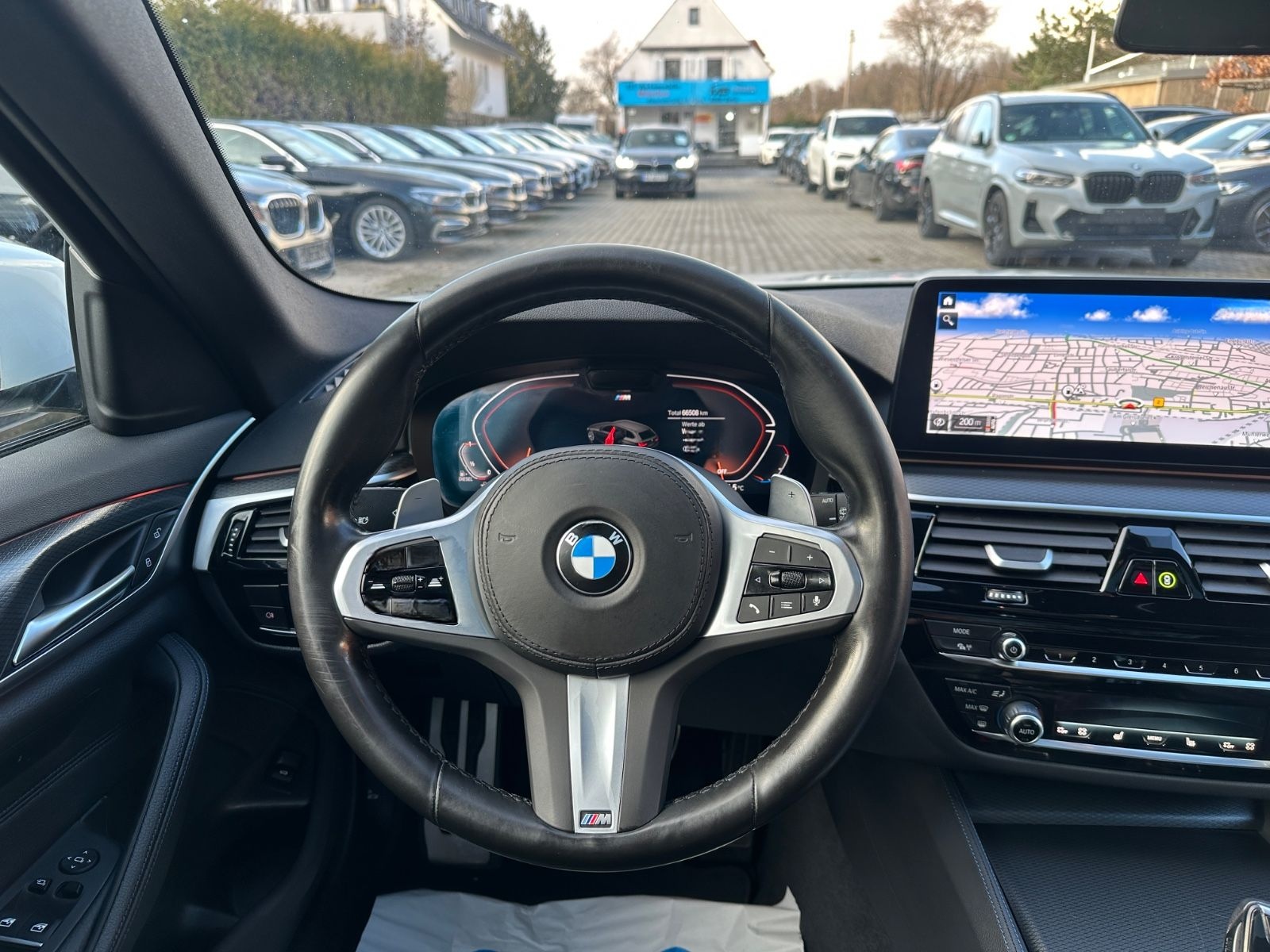 BMW 530d T M-Sport*Laser*Pano*M-Sitze*Standhz*HeadUp foto 18