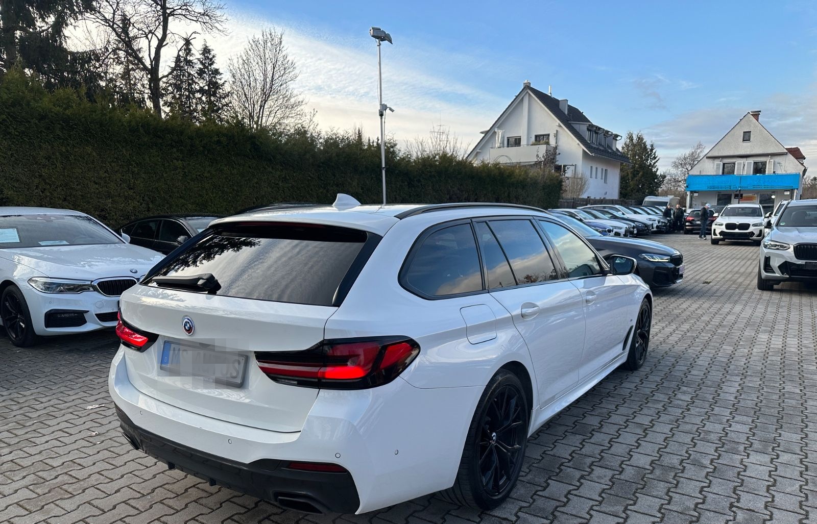 BMW 530d T M-Sport*Laser*Pano*M-Sitze*Standhz*HeadUp foto 7