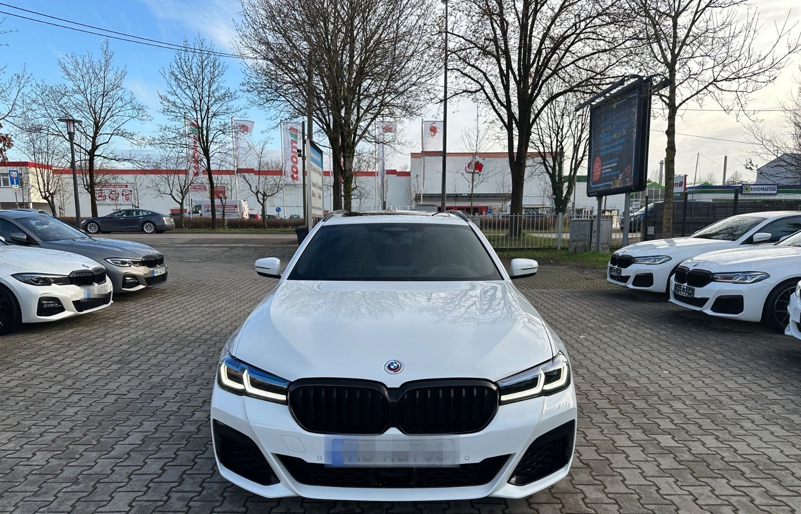 BMW 530d T M-Sport*Laser*Pano*M-Sitze*Standhz*HeadUp foto 10