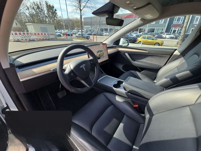 Tesla Model Y Long Range AWD foto 11