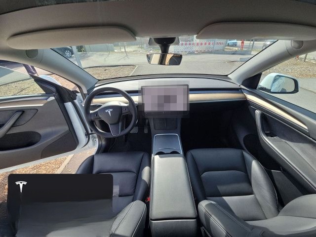 Tesla Model Y Long Range AWD foto 14