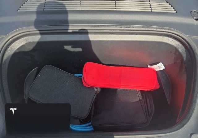 Tesla Model Y Long Range AWD foto 8