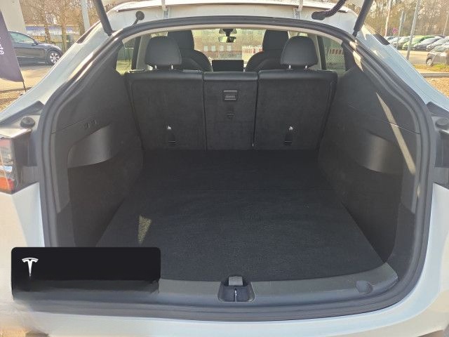 Tesla Model Y Long Range AWD foto 9