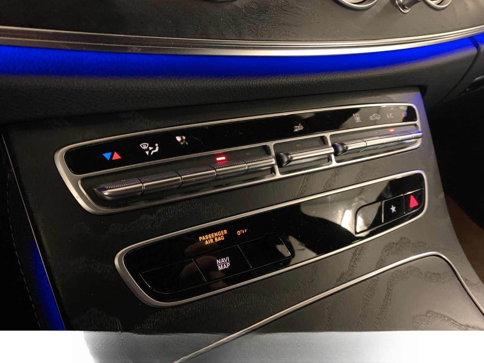 Mercedes-Benz E 300 de 4Matic 2x AMG, 1.Hand, Kam, AmbienteB.+ foto 12