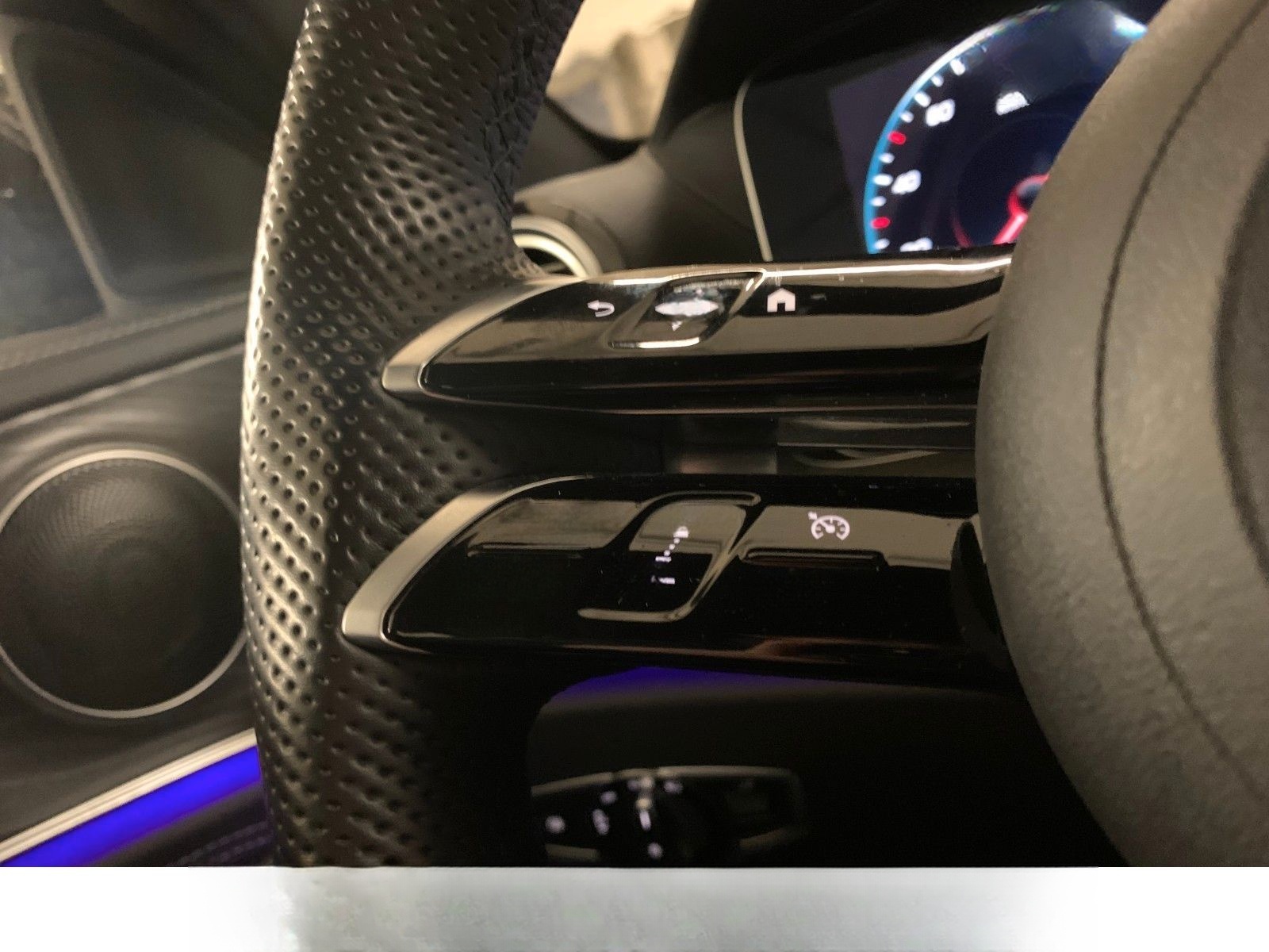 Mercedes-Benz E 300 de 4Matic 2x AMG, 1.Hand, Kam, AmbienteB.+ foto 13