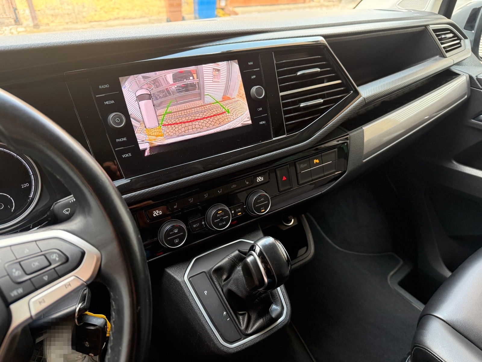 Volkswagen T6.1 Multivan Generation Six Nav LED AHK App Cam foto 12