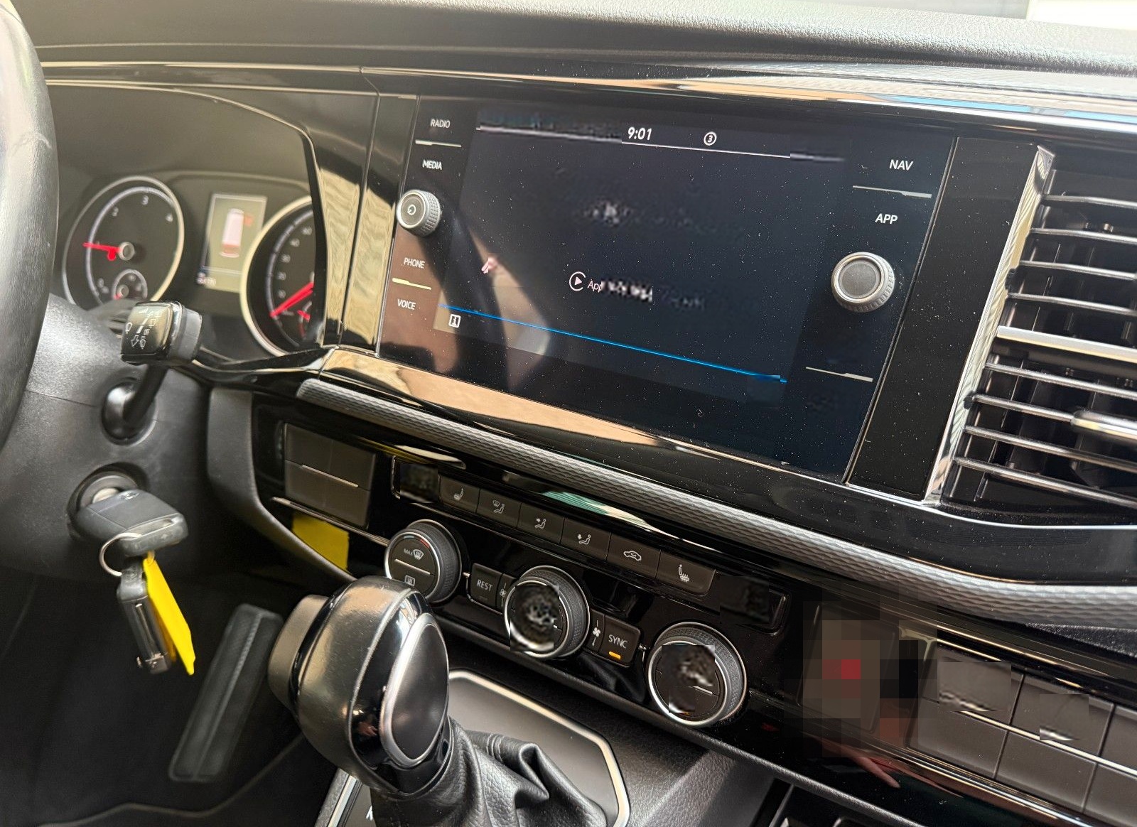 Volkswagen T6.1 Multivan Generation Six Nav LED AHK App Cam foto 13