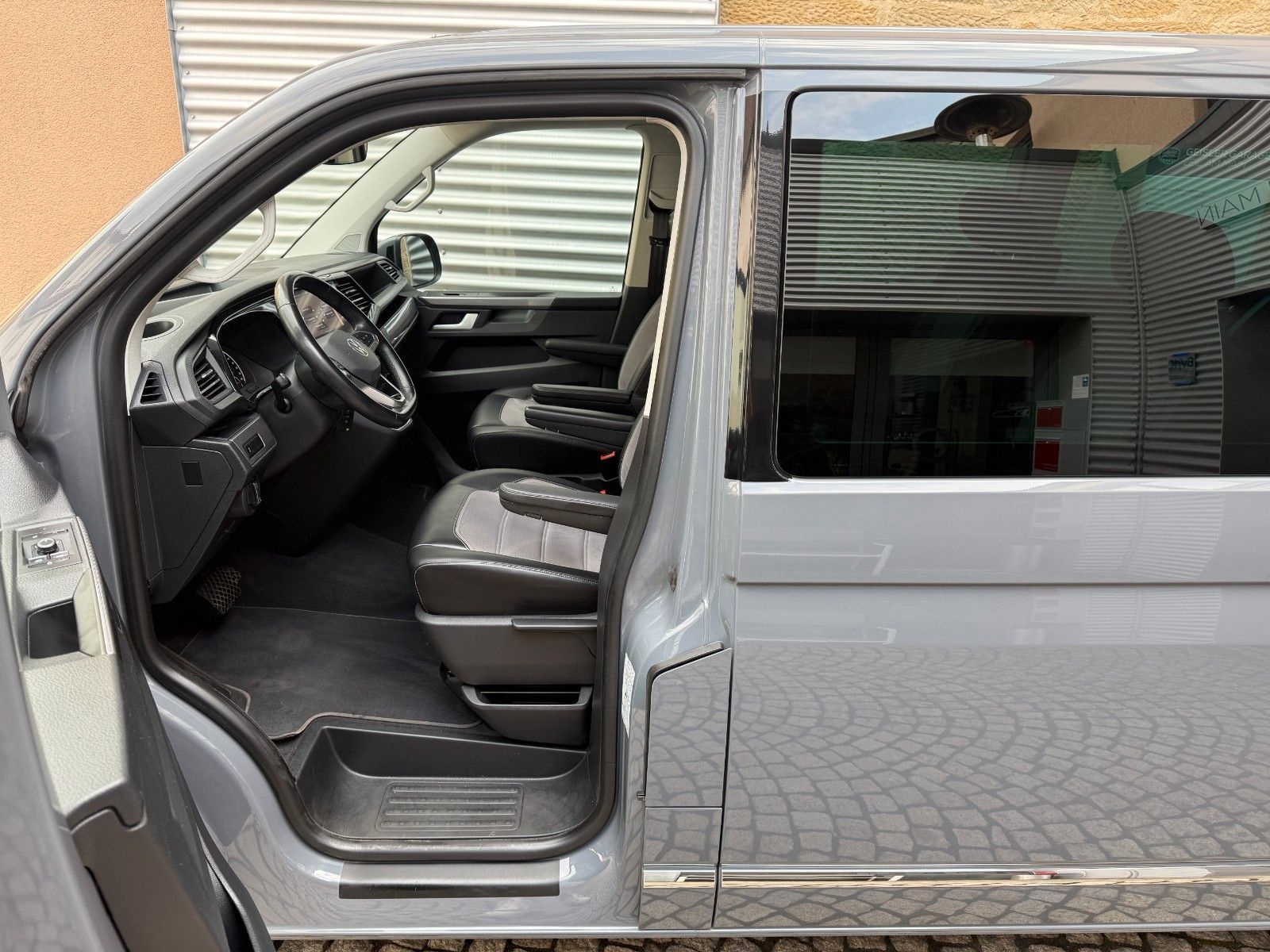 Volkswagen T6.1 Multivan Generation Six Nav LED AHK App Cam foto 9
