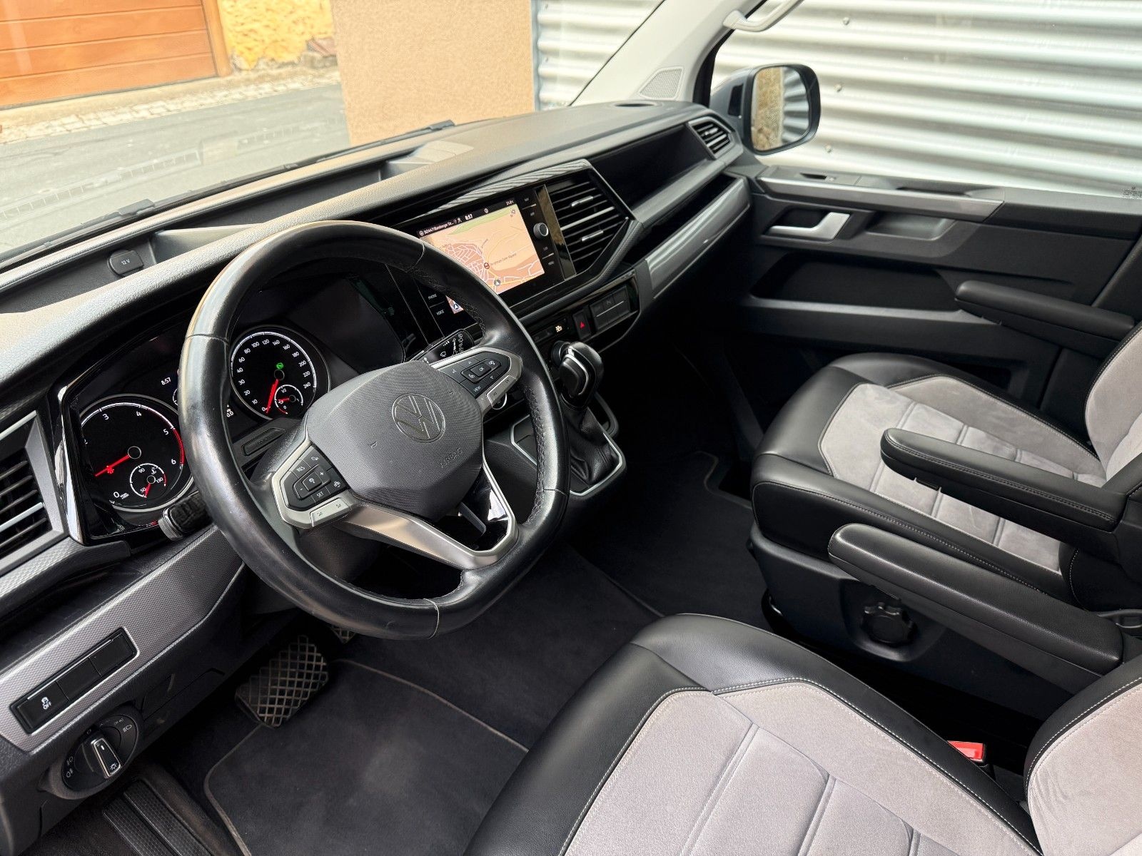 Volkswagen T6.1 Multivan Generation Six Nav LED AHK App Cam foto 10