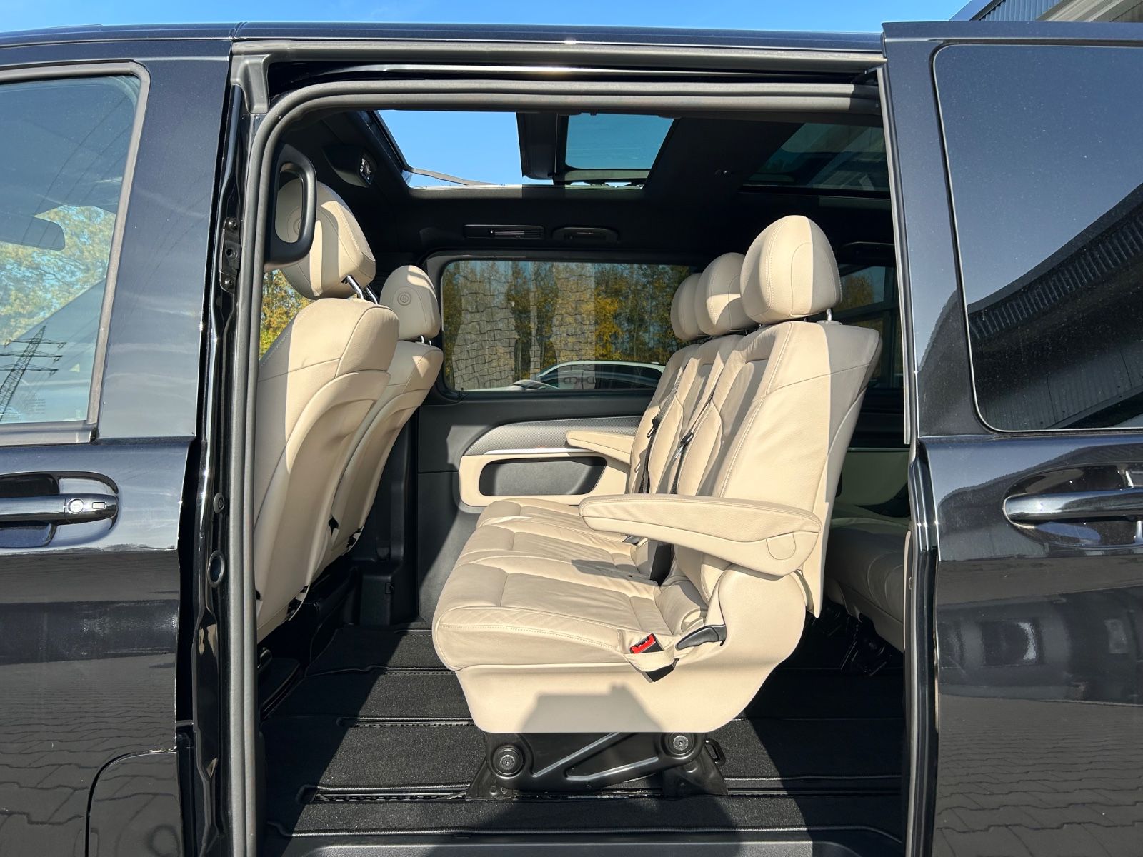 Mercedes-Benz V300d 4M Lang AMG - 8S-ACC-2xEl.Tür-Pano-RFK-19Z foto 21