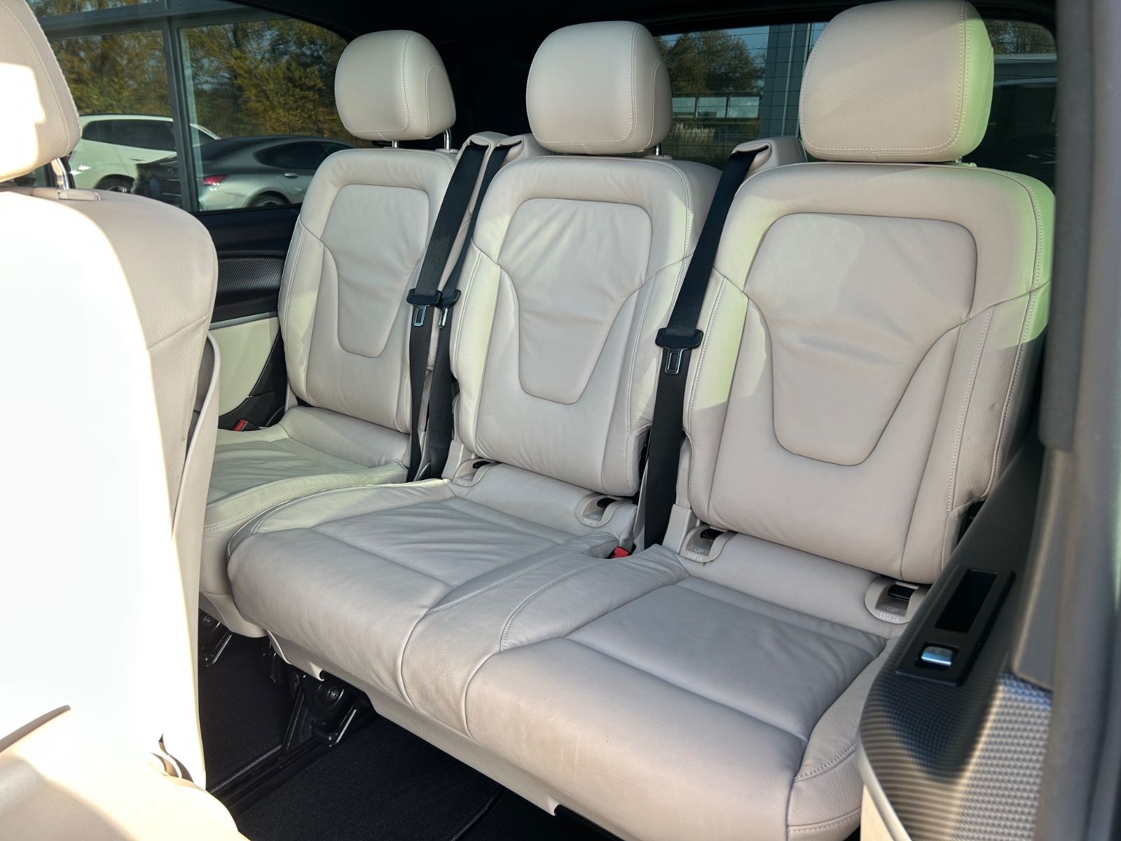 Mercedes-Benz V300d 4M Lang AMG - 8S-ACC-2xEl.Tür-Pano-RFK-19Z foto 22