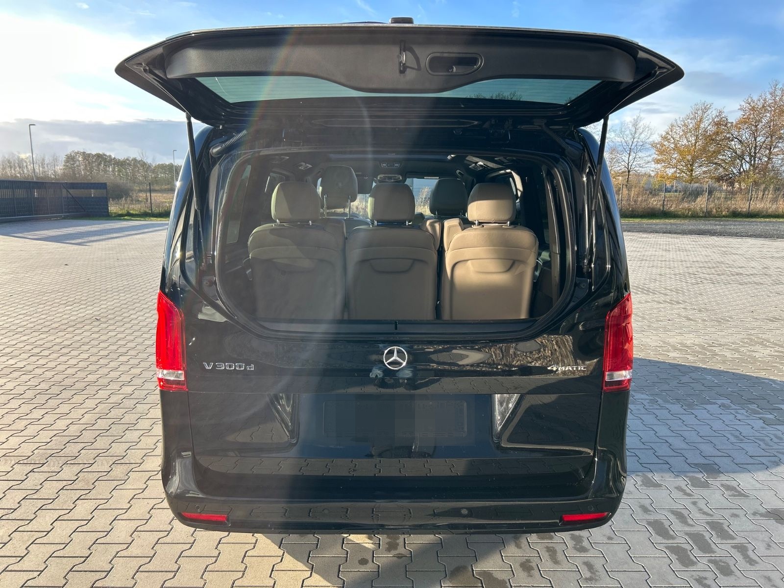 Mercedes-Benz V300d 4M Lang AMG -7S-2xEl.Tür-Pano-360K-19Zo foto 20