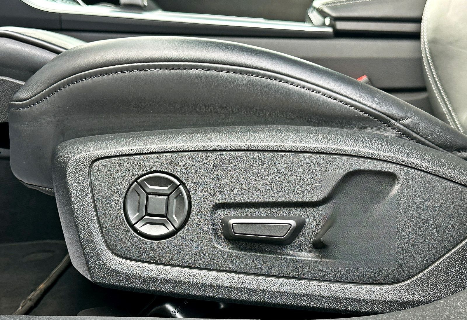 Audi A6 Avant 55TFSIe qu S LINE B&O KAMERA MEMO TOUR foto 11